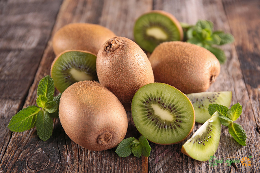 Dùng mỗi ngày 1-2 quả kiwi sẽ cải thiện nhanh hiệu quả cho da