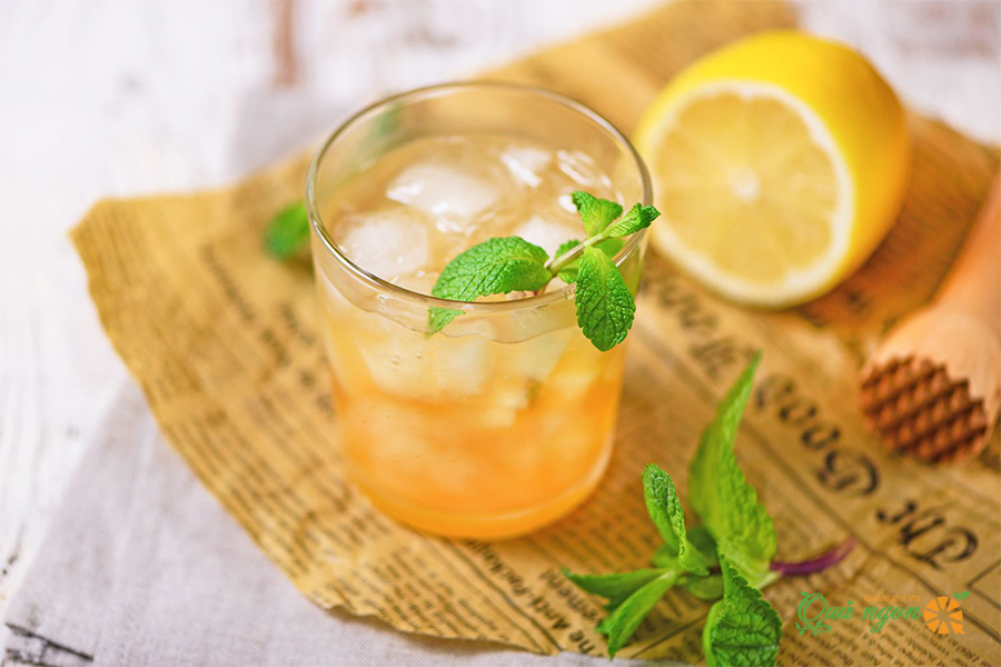 Công thức pha chế Cocktail Whiskey Smash cổ điển