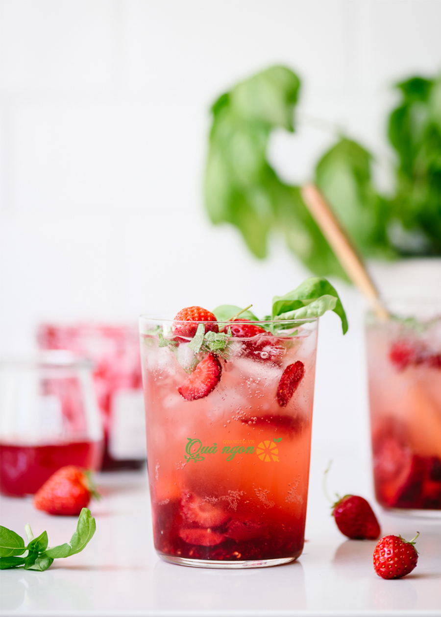 Cách Pha Chế Soda Dâu Tây Húng Quế - Strawberry Basil Soda