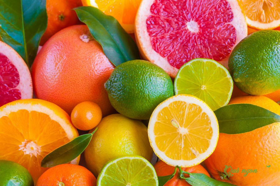 Các loại trái cây giàu vitamin C như cam, chanh, bưởi... chống lại lão hóa cơ quan thị giác.