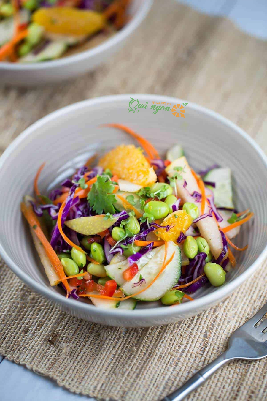 Cách làm salad lê với nước sốt cam gừng đầy màu sắc