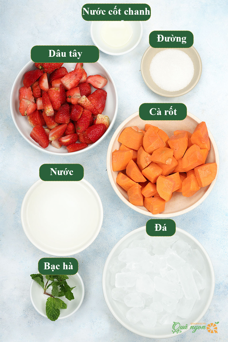 Chuẩn bị nguyên liệu làm nước ép dâu tây cà rốt